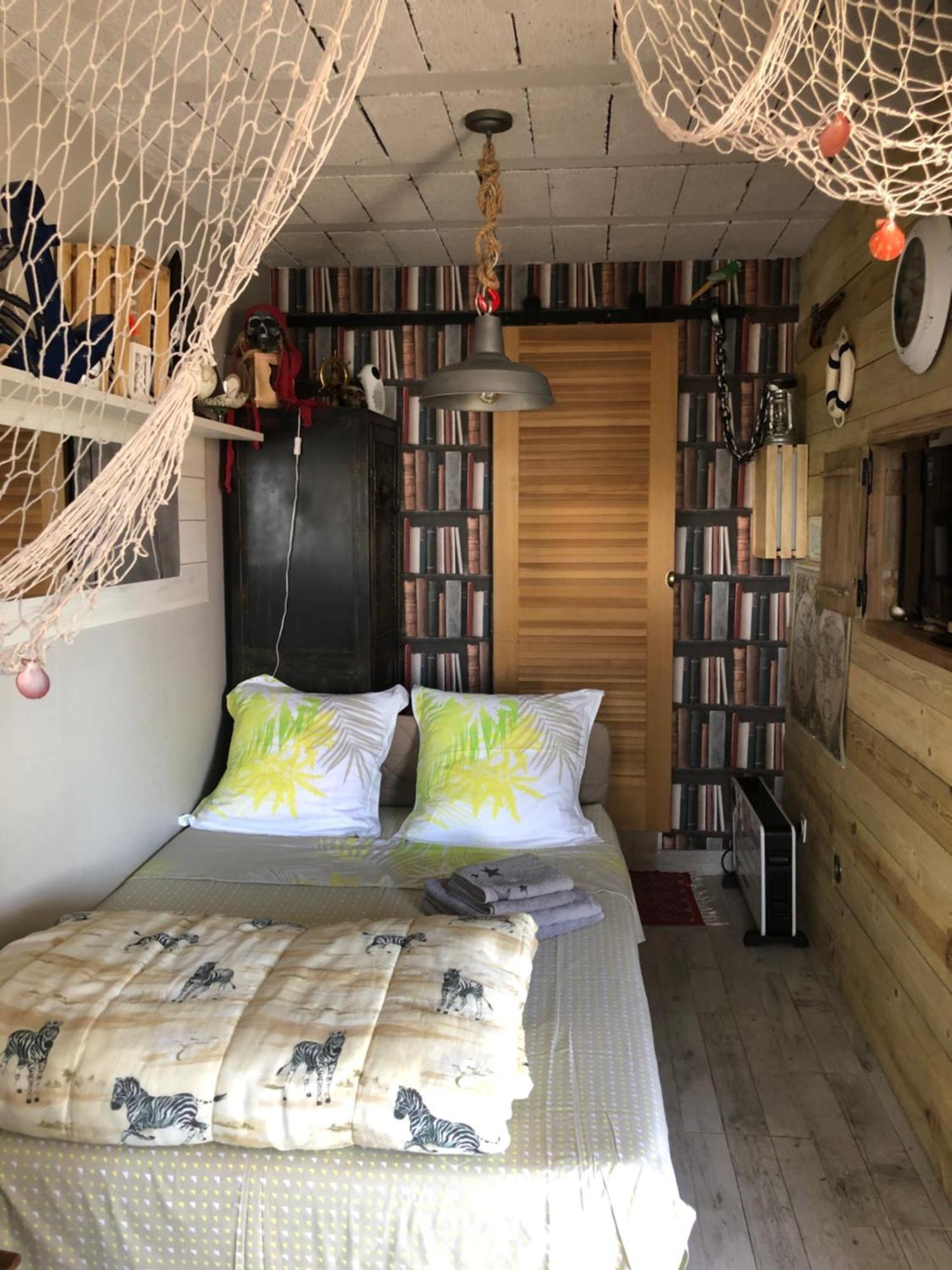 Studio Pirate Vue Mer - Soleil Levant La Ciotat Apartment Luaran gambar